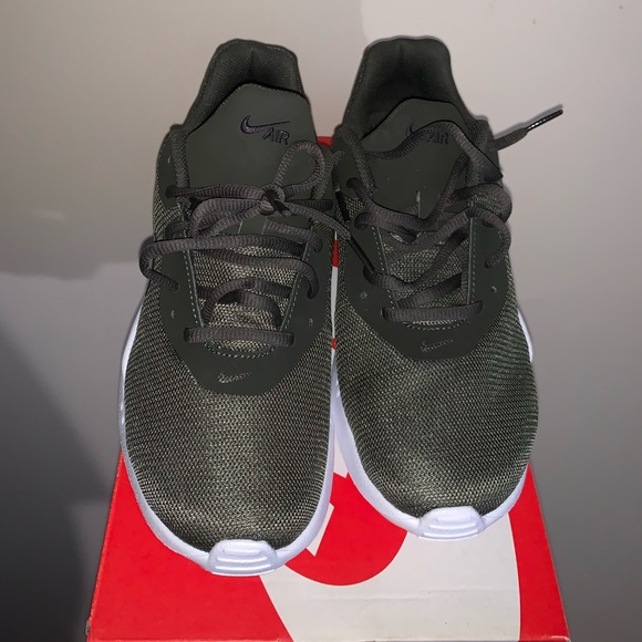 Nike Running shoes - Picture 2 of 7